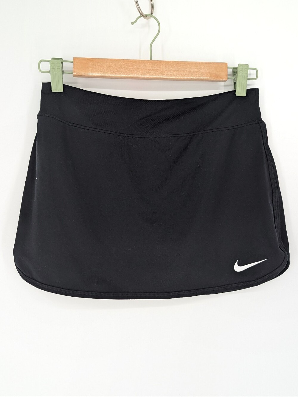 Nike Women's Black Dri-FIT Tennis Skirt Skort Built in Shorts Swoosh Small